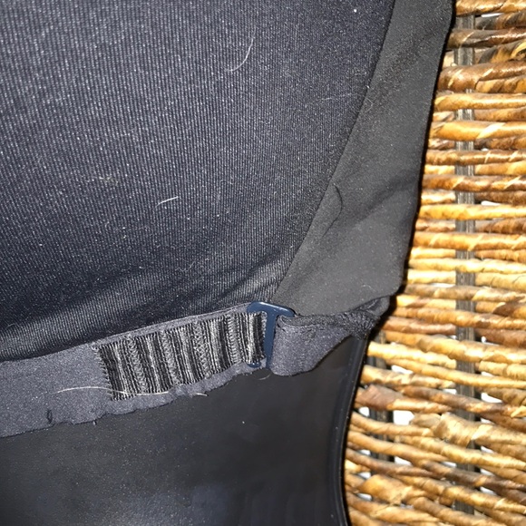 Victoria Secrets Sports Bra - Picture 3 of 11